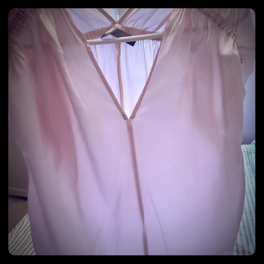 Vince top light pink
